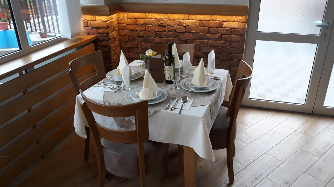 Prenociste I Restoran Ihthis Bajina Basta Exterior photo
